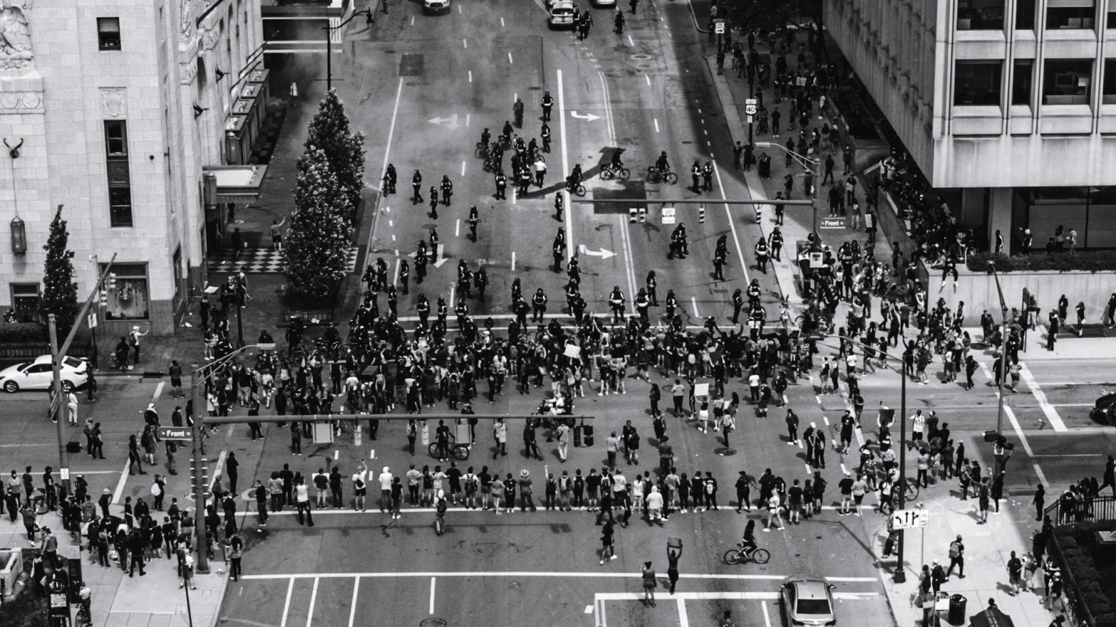 Protestors, Photo by cyrus gomez on Unsplash